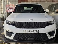 جیپ گراند شیرۆکی